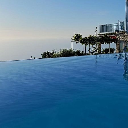 Villa Matula Kalamitsi  Bagian luar foto